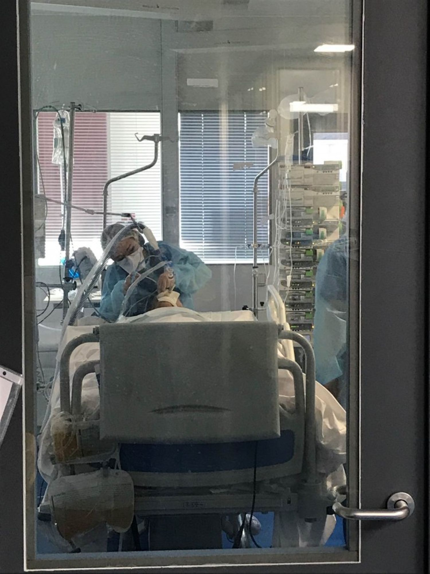 CRISE SANITAIRE COVID-19 : Soutenez la Recherche à l'Hôpital Saint Joseph !