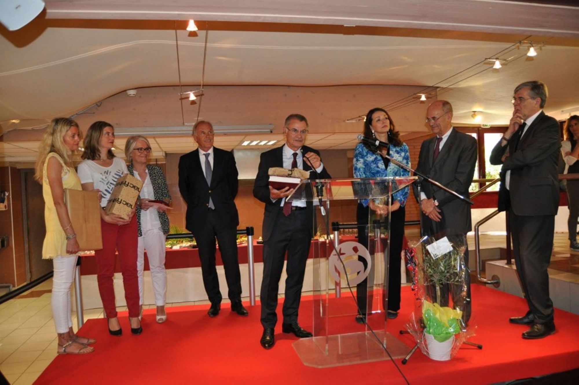 Vendredi 17 juin 2016 : Cérémonie de départ de Bernard Monier, Directeur Général de l'Hôpital et de la Fondation Hôpital Saint Joseph