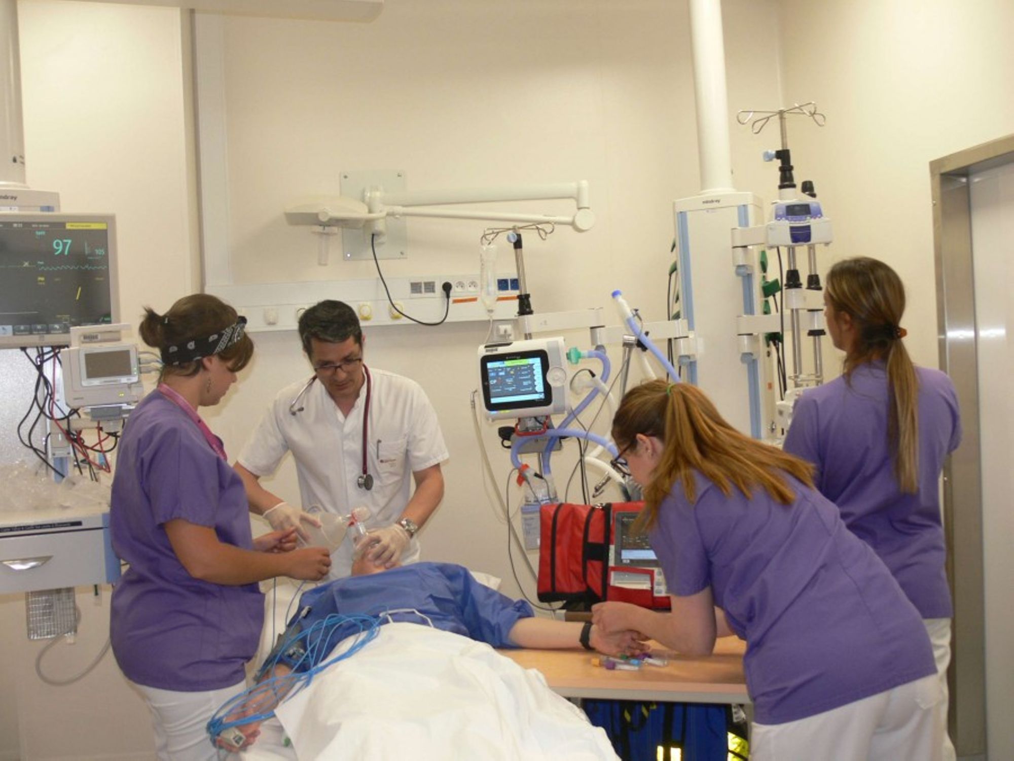 Le nouveau service des urgences adultes (2016)