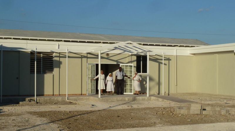 La construction du Centre Pédiatrique Marie Poussepin en Haïti (2012)
